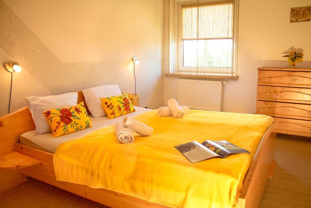 Apartmany Renomal Tatranská Lomnica Rom bilde